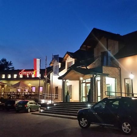 Hotel Impressa Niedrzwica Duża 外观 照片